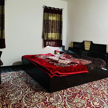 Sunset View Gulmarg Apartment Exterior photo